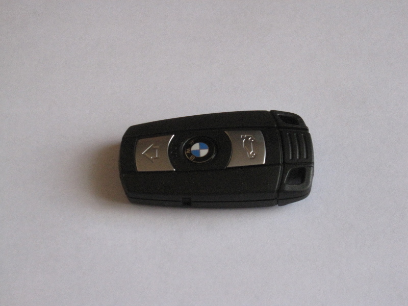 How to change battery for bmw key fob #7