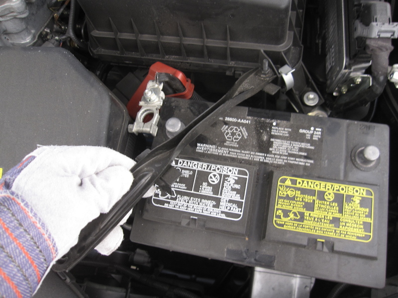 Toyota Battery Hold Down Bracket Removal
